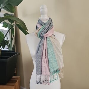 Multicolor Patterned Scarf